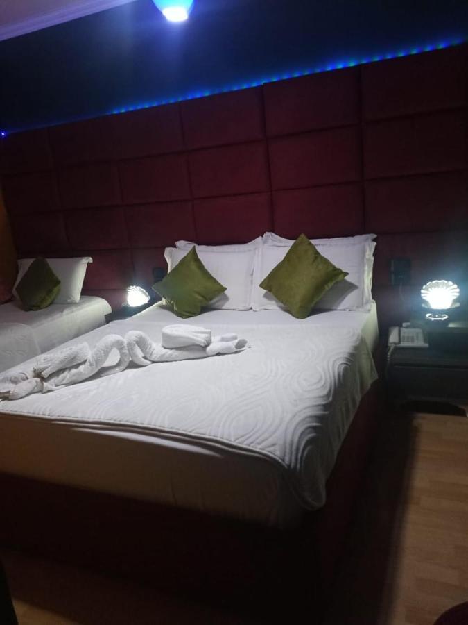 Orange Hotell *